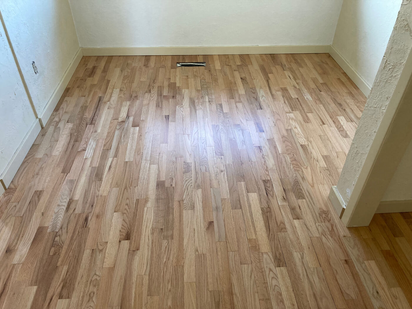 Hardwood Floor Refinishing In Victoria BC   16 